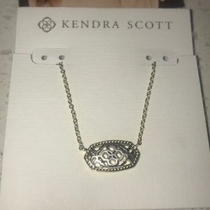 Kendra Scott necklace
